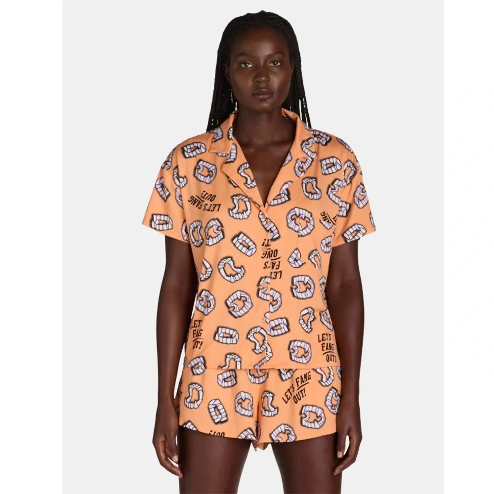 Halloween Viral LET'S FANG OUT Shorty Pajama Set L 12-14 New - Picture 1 of 3